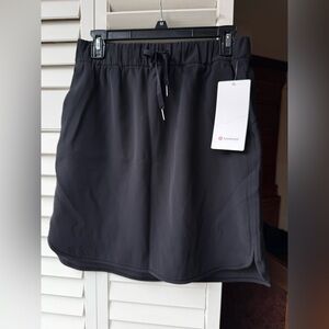 NWT Lululemon Black On the Fly Skirt Size 8